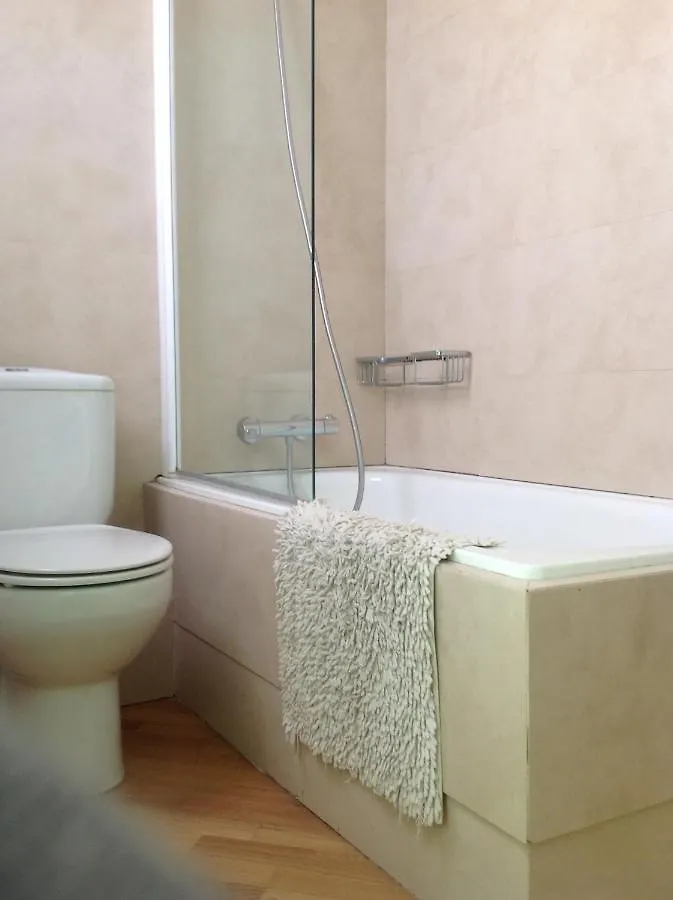 Spacious & Comfortable Flat In Centric Eixample Barcelona Apartment