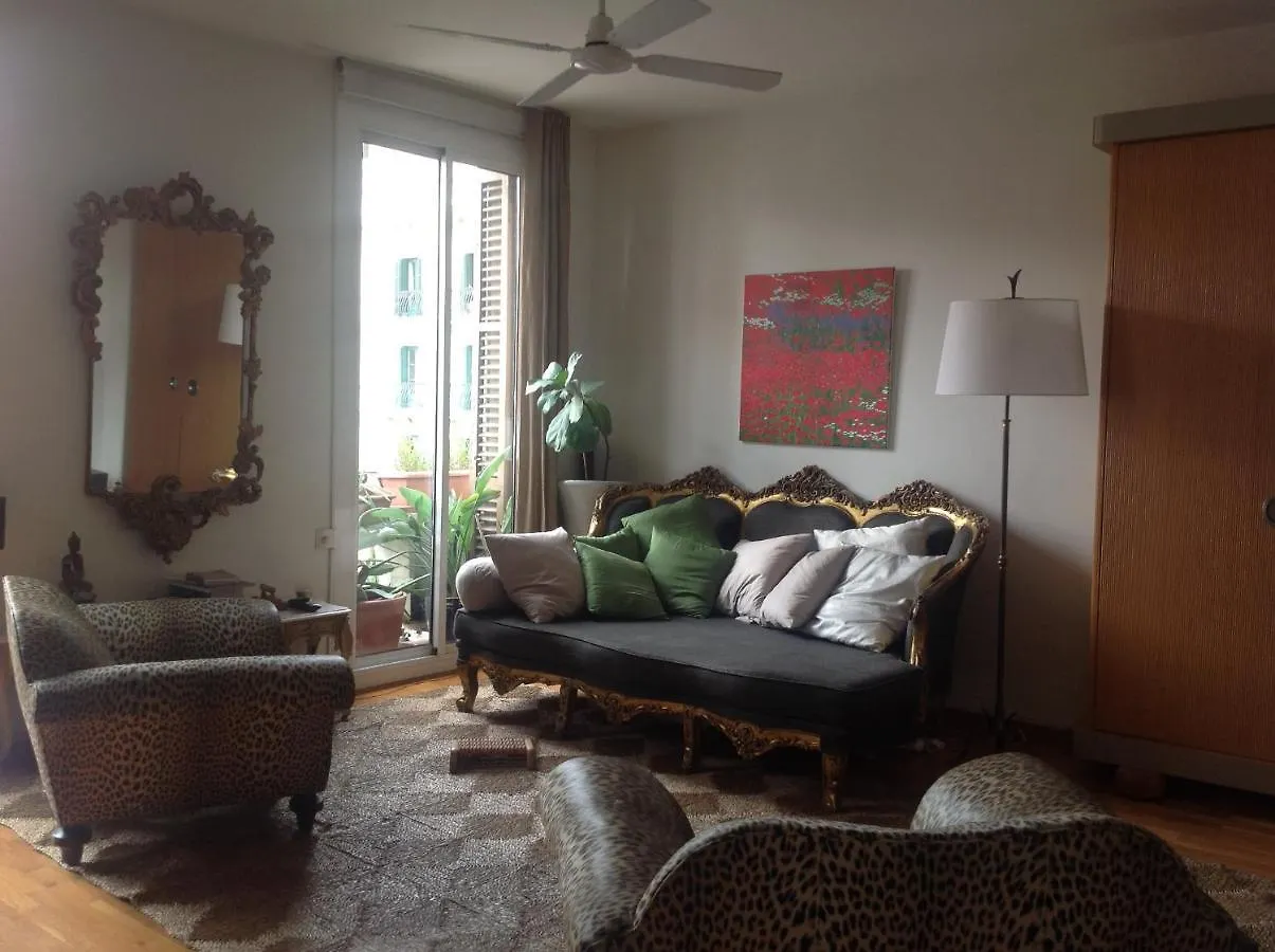 Apartment Spacious & Comfortable Flat In Centric Eixample Barcelona